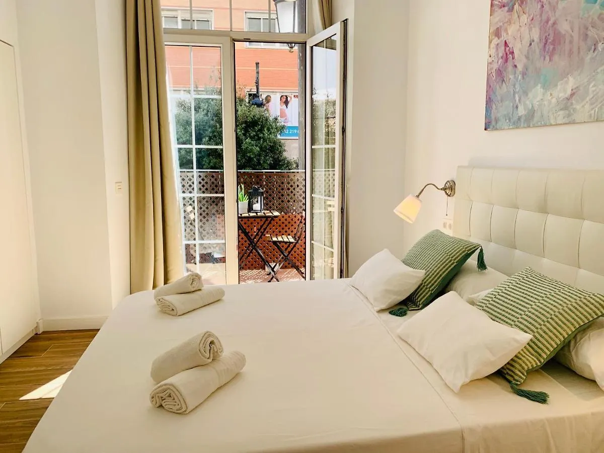 Apartment Homely Malaga Luxury Atarazanas
